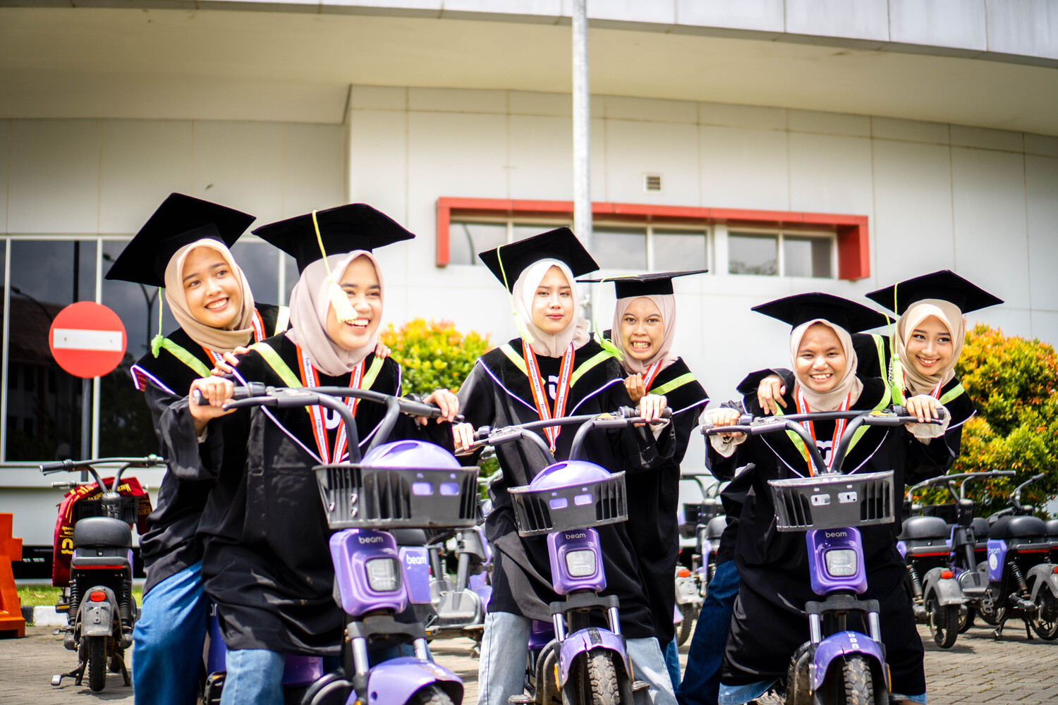 Graduation Session 59